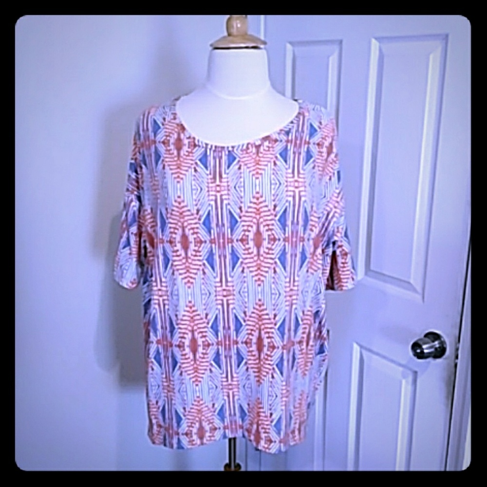 LulaRoe Irma Top